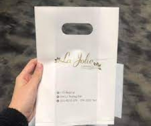 Quy Trình In Ấn Bao Bì Màng Co: Từ Thiết Kế Đến Sản Phẩm Hoàn Thiện